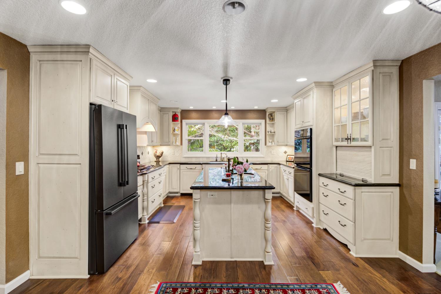 3305 Inverness Court Sacramento, CA 95821 - Photo 19 of 64