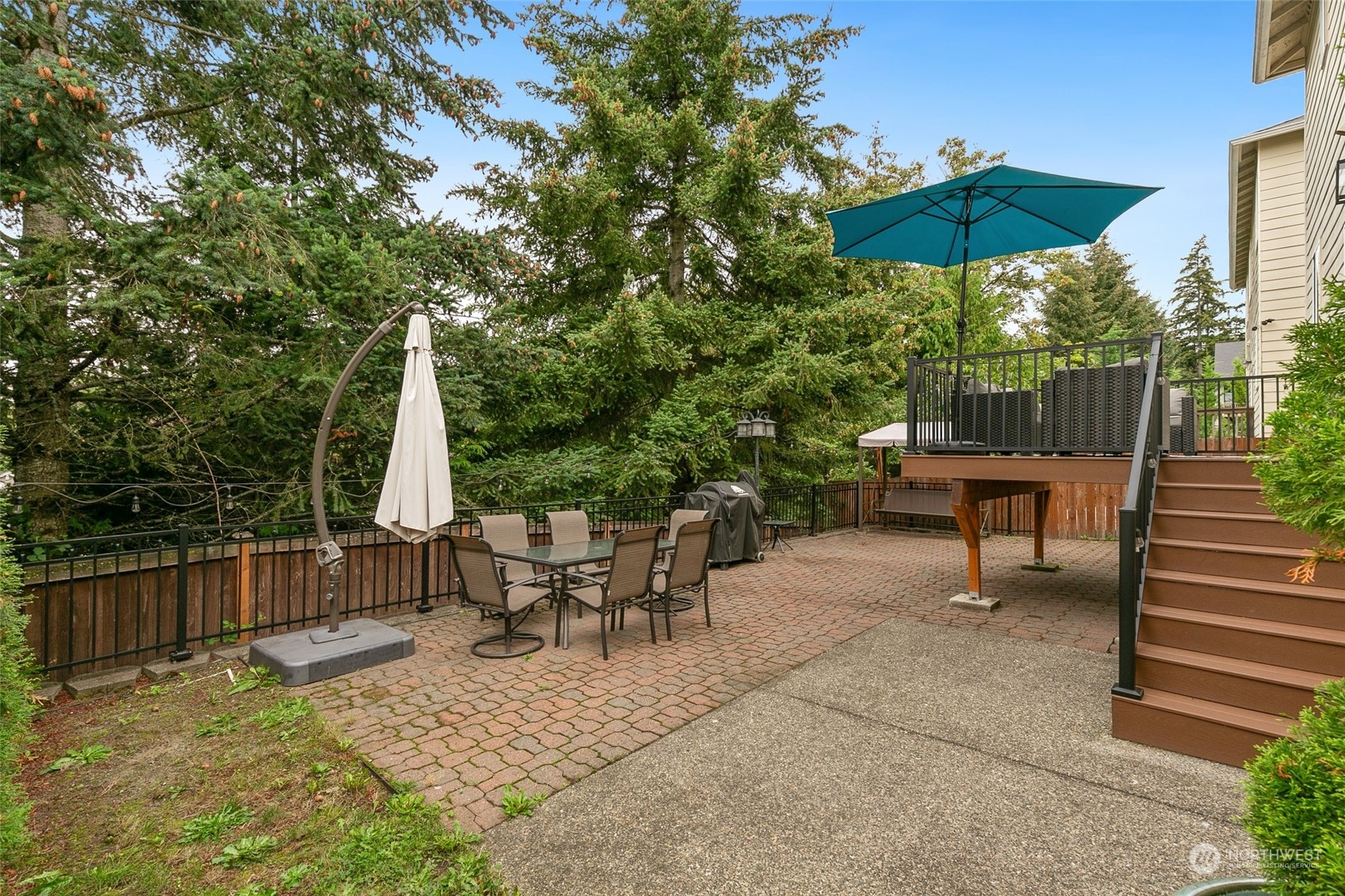 573 Field Place Northeast Renton, WA 98059 - Photo 29 of 34 a view of a sitting area with furniture and wooden deck