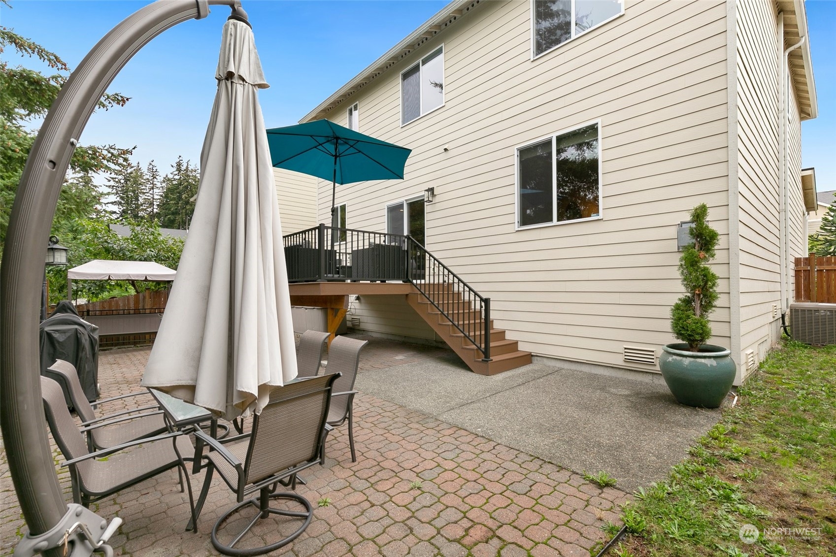 573 Field Place Northeast Renton, WA 98059 - Photo 30 of 34 a view of outdoor space yard and patio
