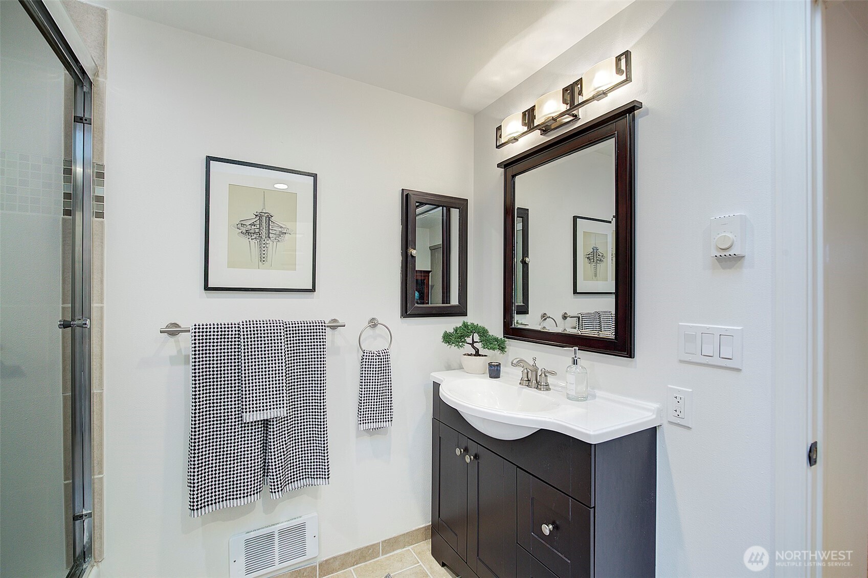 7940 17th Avenue Southwest Seattle, WA 98106 - Photo 20 of 33