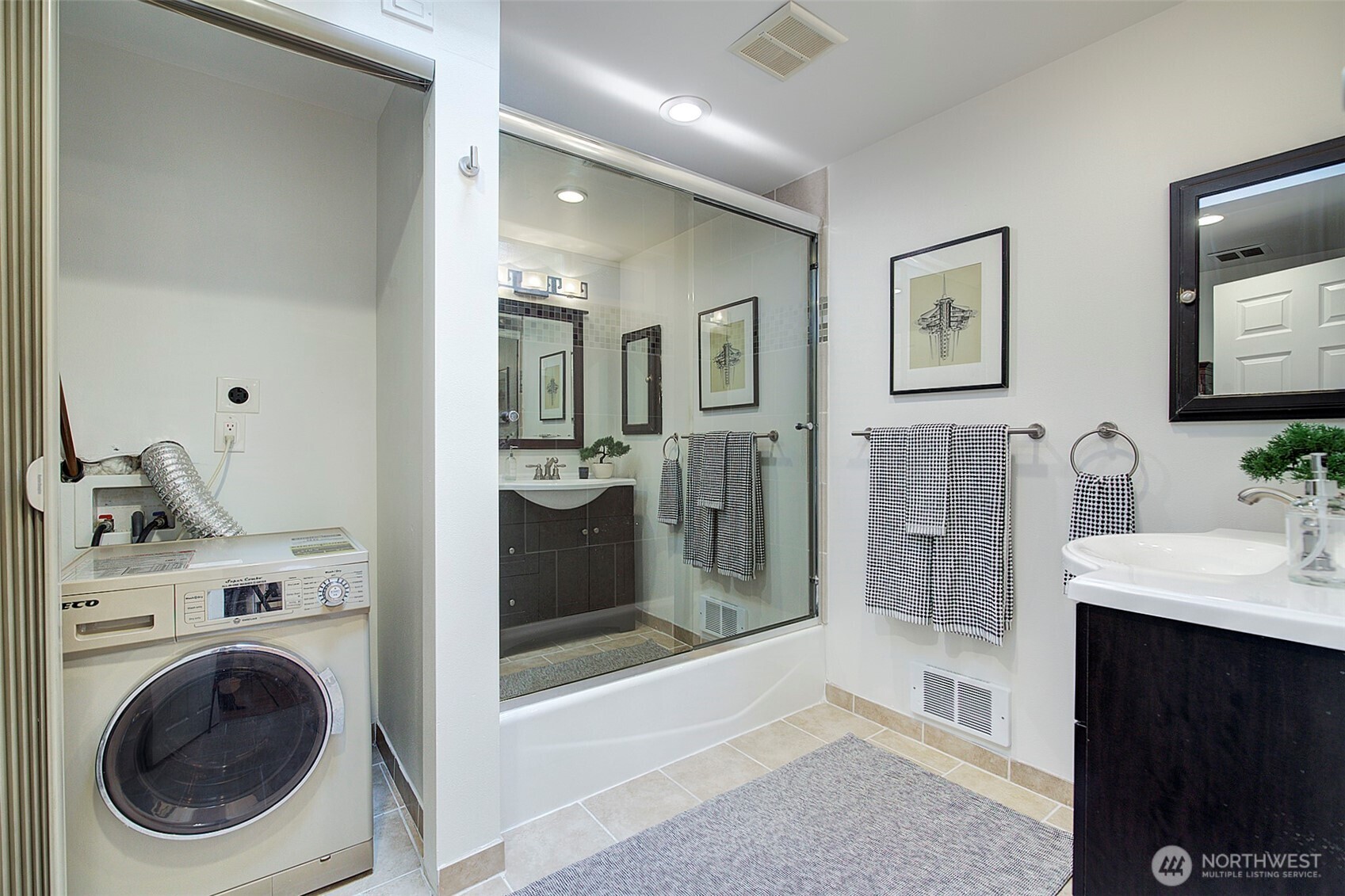 7940 17th Avenue Southwest Seattle, WA 98106 - Photo 21 of 33