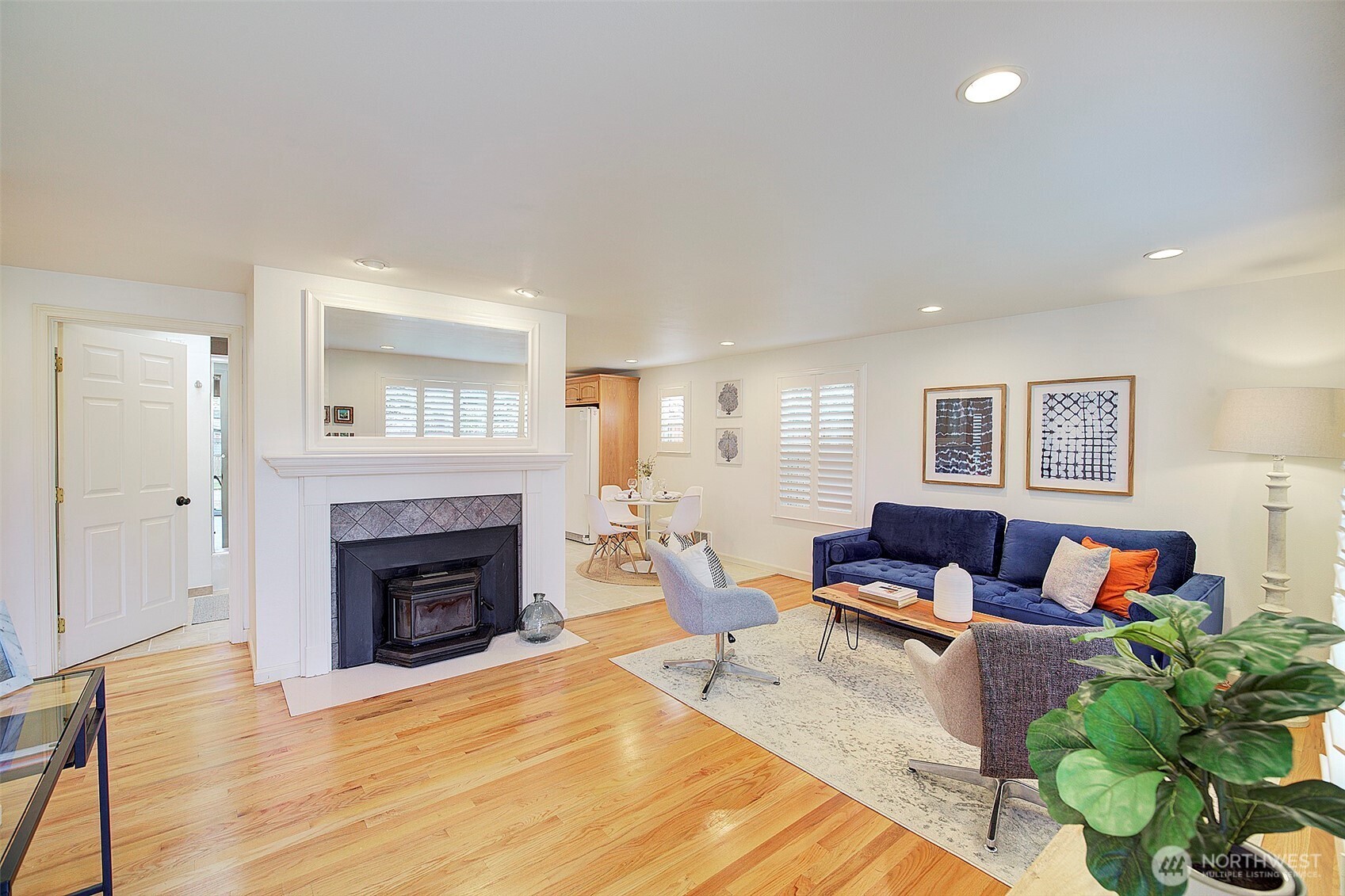 7940 17th Avenue Southwest Seattle, WA 98106 - Photo 3 of 33
