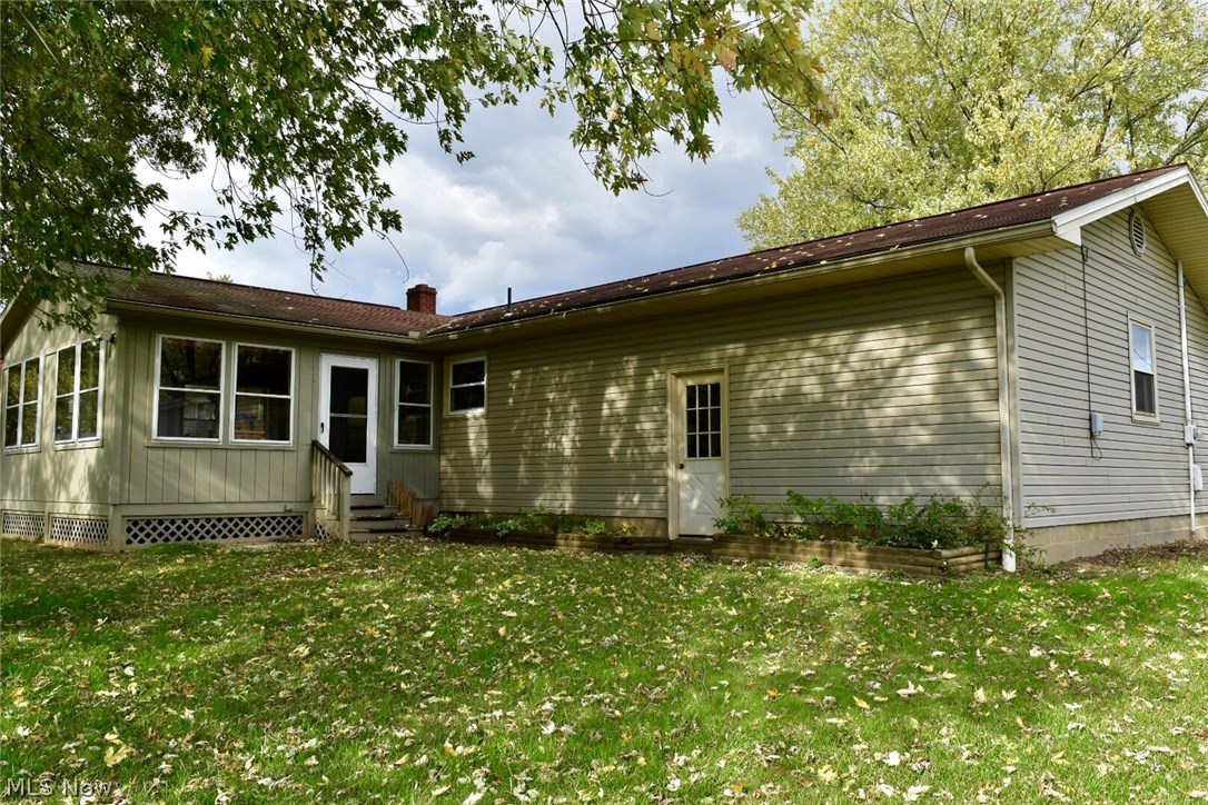 13261 Diagonal Road Salem, OH 44460 - Photo 4 of 18 Gallery Image 4