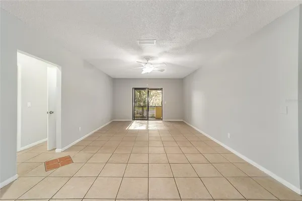 $1,300 | 3401 East Fort King Street, Unit 202, Ocala, FL 34470