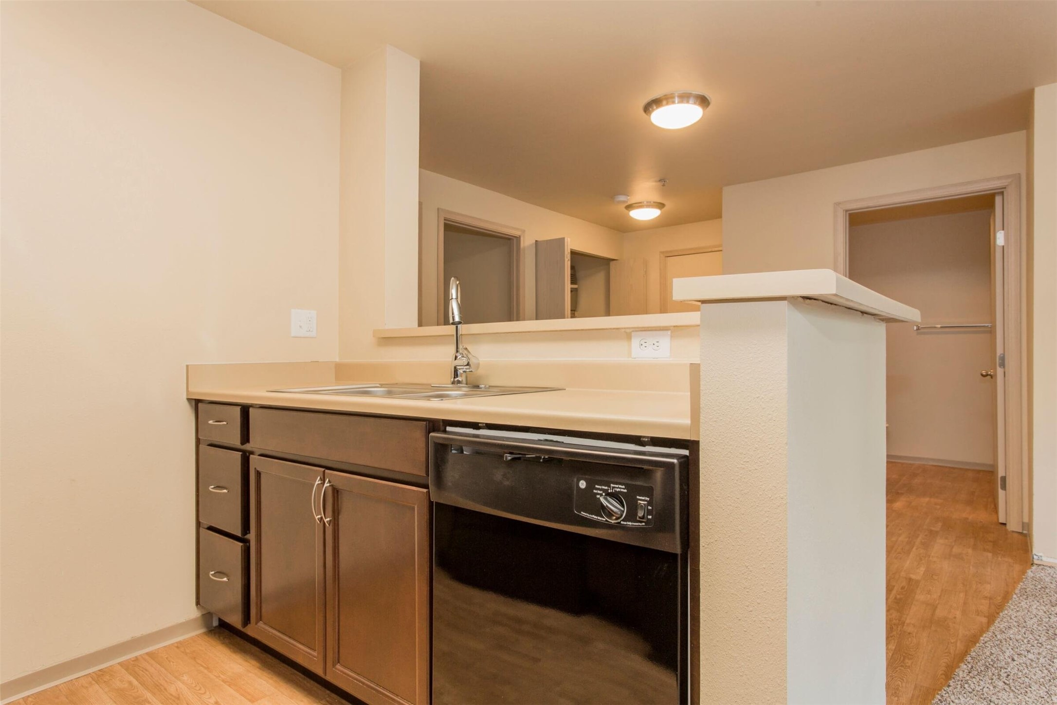 1406 Maple Lane Kent, WA 98030 - Photo 15 of 17 Gallery Image 15