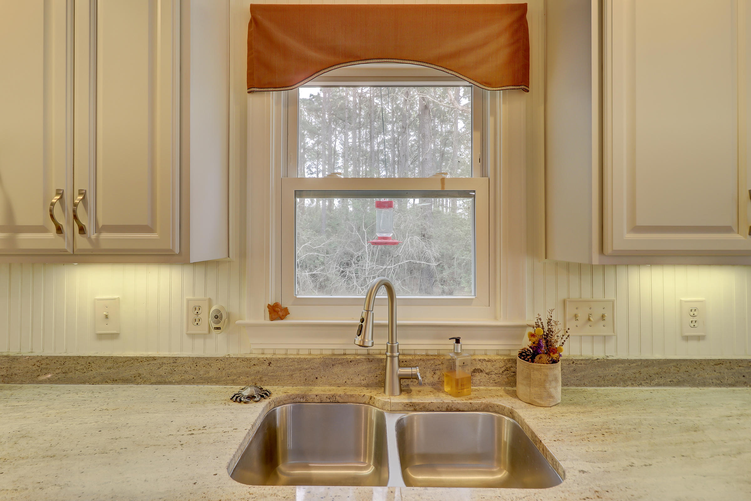 7797 Seafield Road Meggett, SC 29449 - Photo 20 of 91 7797 Seafield Rd_LuxImg_0022