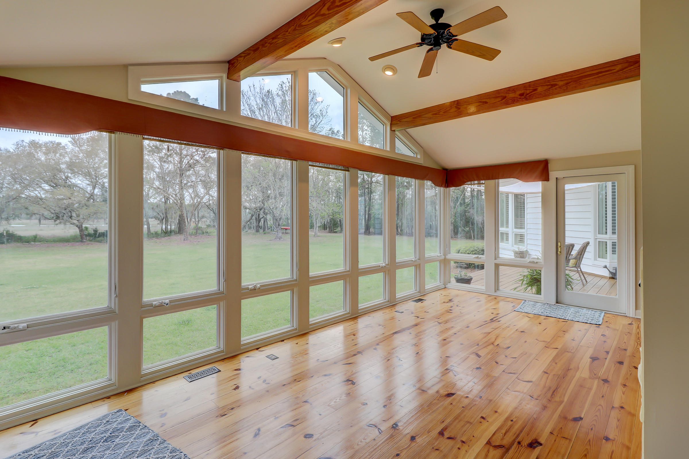 7797 Seafield Road Meggett, SC 29449 - Photo 25 of 91 7797 Seafield Rd_LuxImg_0026