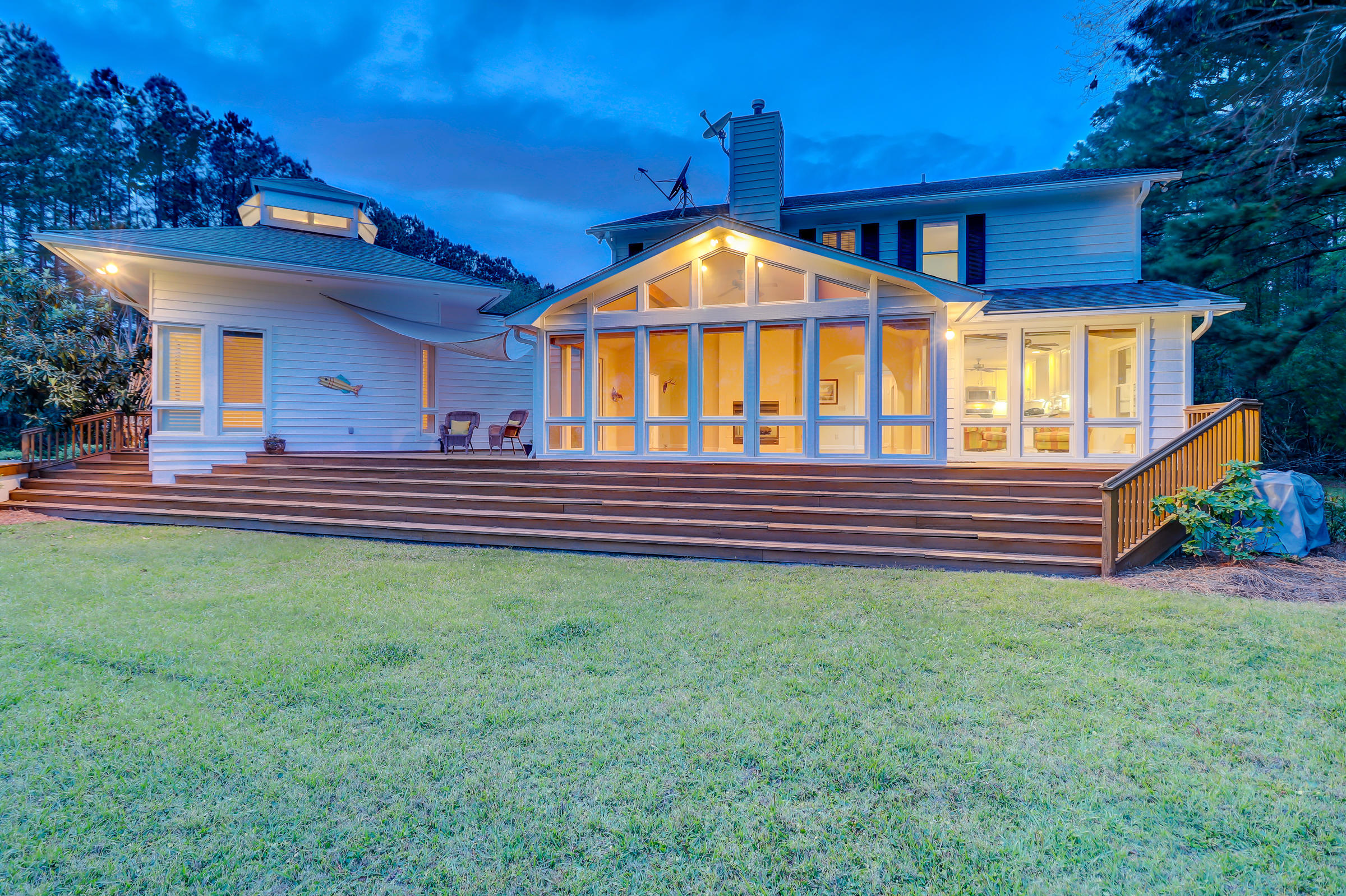 7797 Seafield Road Meggett, SC 29449 - Photo 4 of 91 7797 Seafield Rd_LuxImg_0117