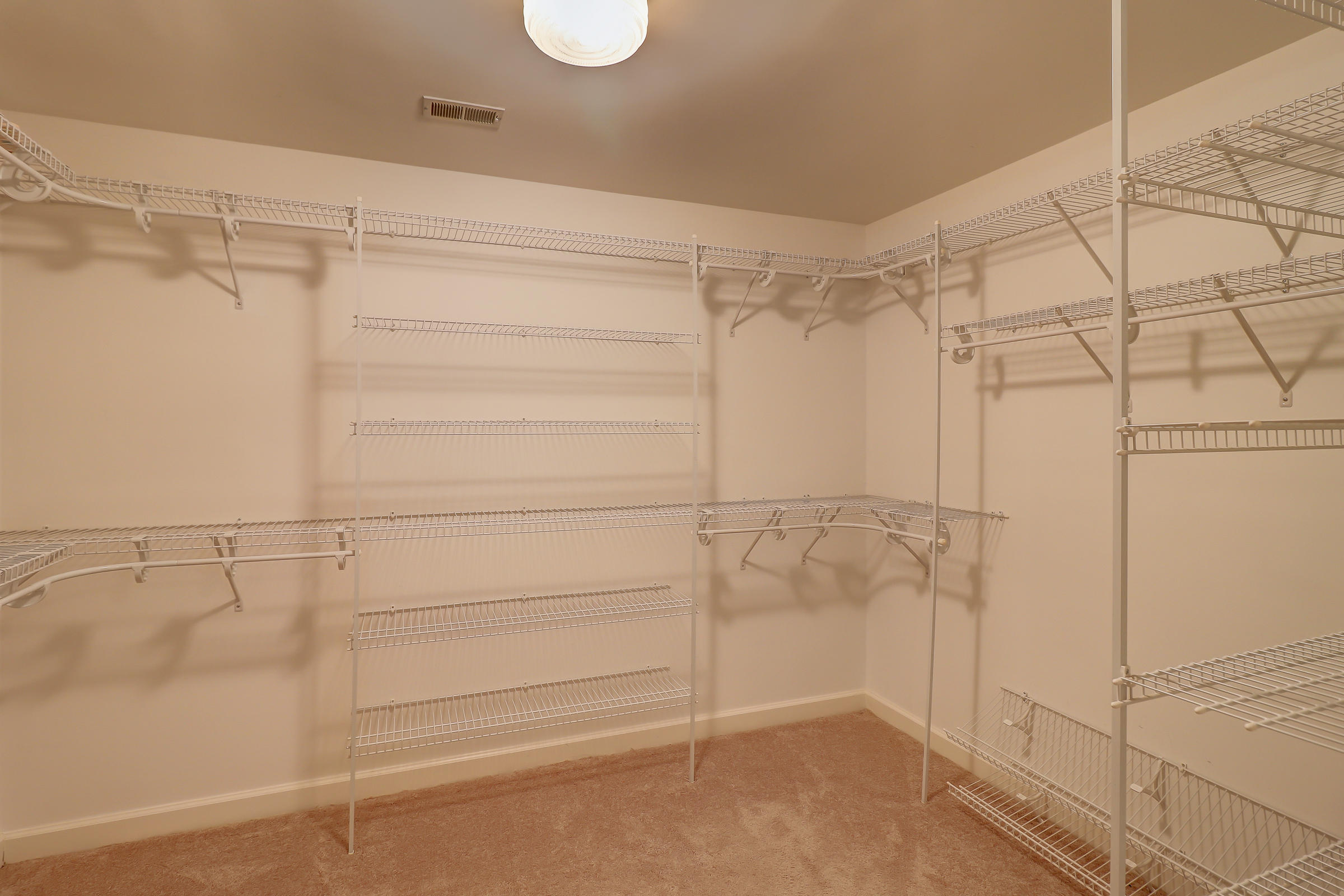 7797 Seafield Road Meggett, SC 29449 - Photo 36 of 91 7797 Seafield Rd_LuxImg_0041