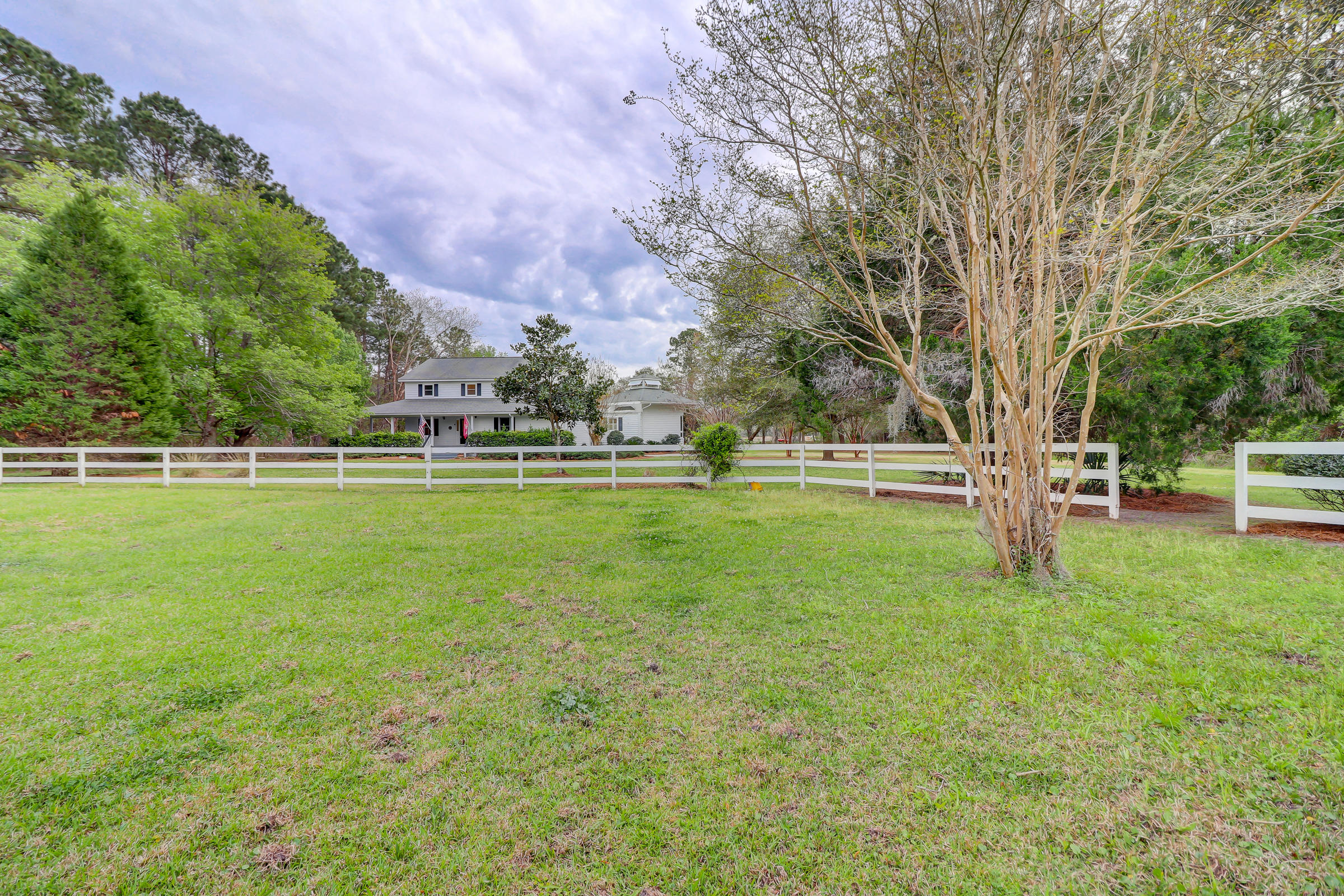 7797 Seafield Road Meggett, SC 29449 - Photo 75 of 91 7797 Seafield Rd_LuxImg_0083