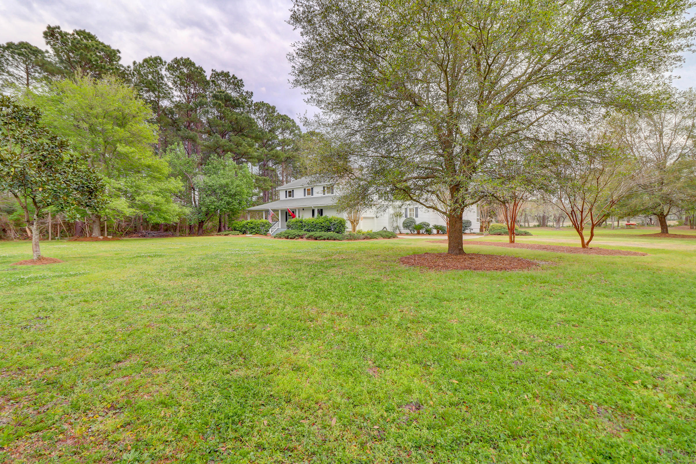 7797 Seafield Road Meggett, SC 29449 - Photo 77 of 91 7797 Seafield Rd_LuxImg_0086
