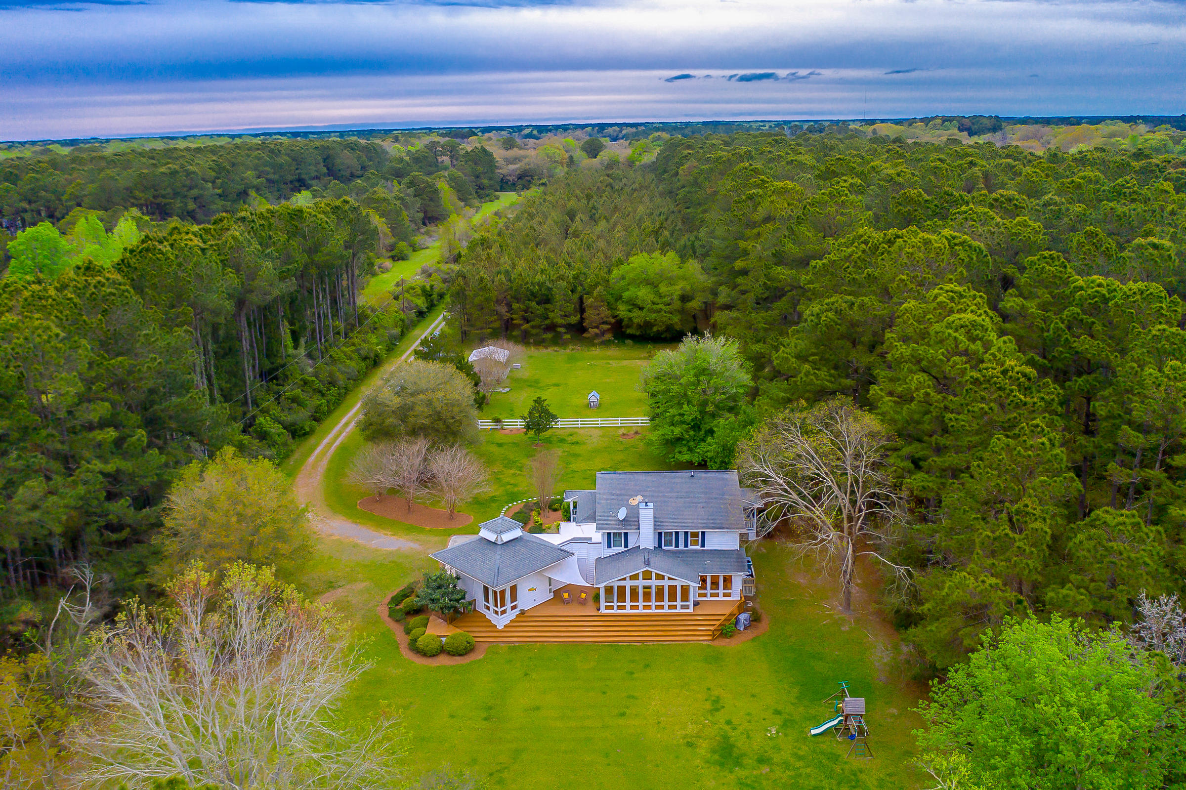 7797 Seafield Road Meggett, SC 29449 - Photo 79 of 91 7797 Seafield Rd_LuxImg_1002