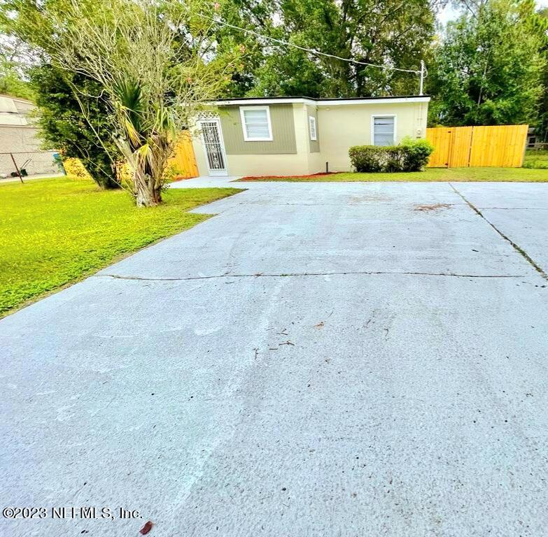 5821 Geranium Road Jacksonville, FL 32209 - Photo 3 of 18 IMG-20230908-WA0039(1)