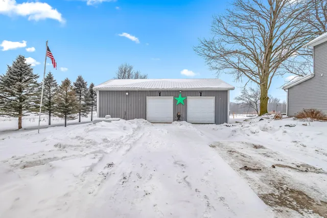 $279,900 | 1440 Dimmers Road, Reading, MI 49274