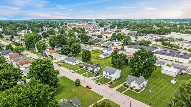 $235,000 | 1016 Central Avenue, Batesville, IN 47006