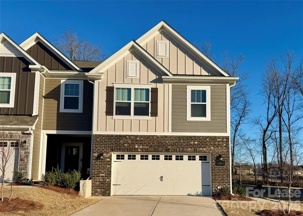 $2,450 | 1940 Highland Park Drive, Charlotte, NC 28269