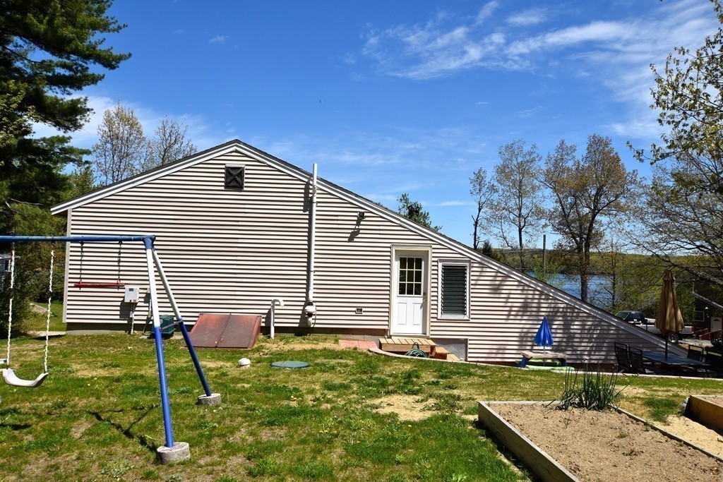 20 Ferncroft Road Leicester, MA 01524 - Photo 17 of 27 Gallery Image 17