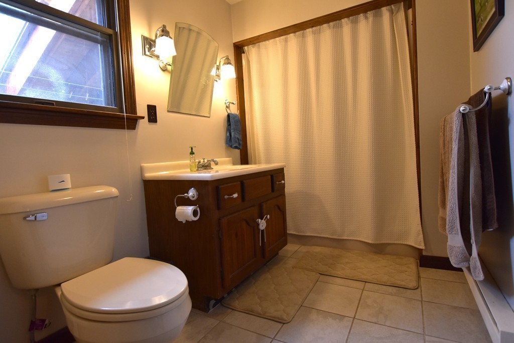 20 Ferncroft Road Leicester, MA 01524 - Photo 21 of 27 Gallery Image 21
