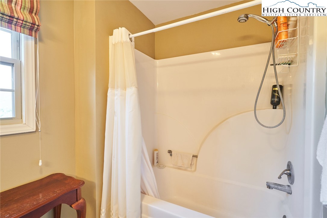 9264 Headwaters Road Lenoir, NC 28645 - Photo 20 of 36 Gallery Image 20