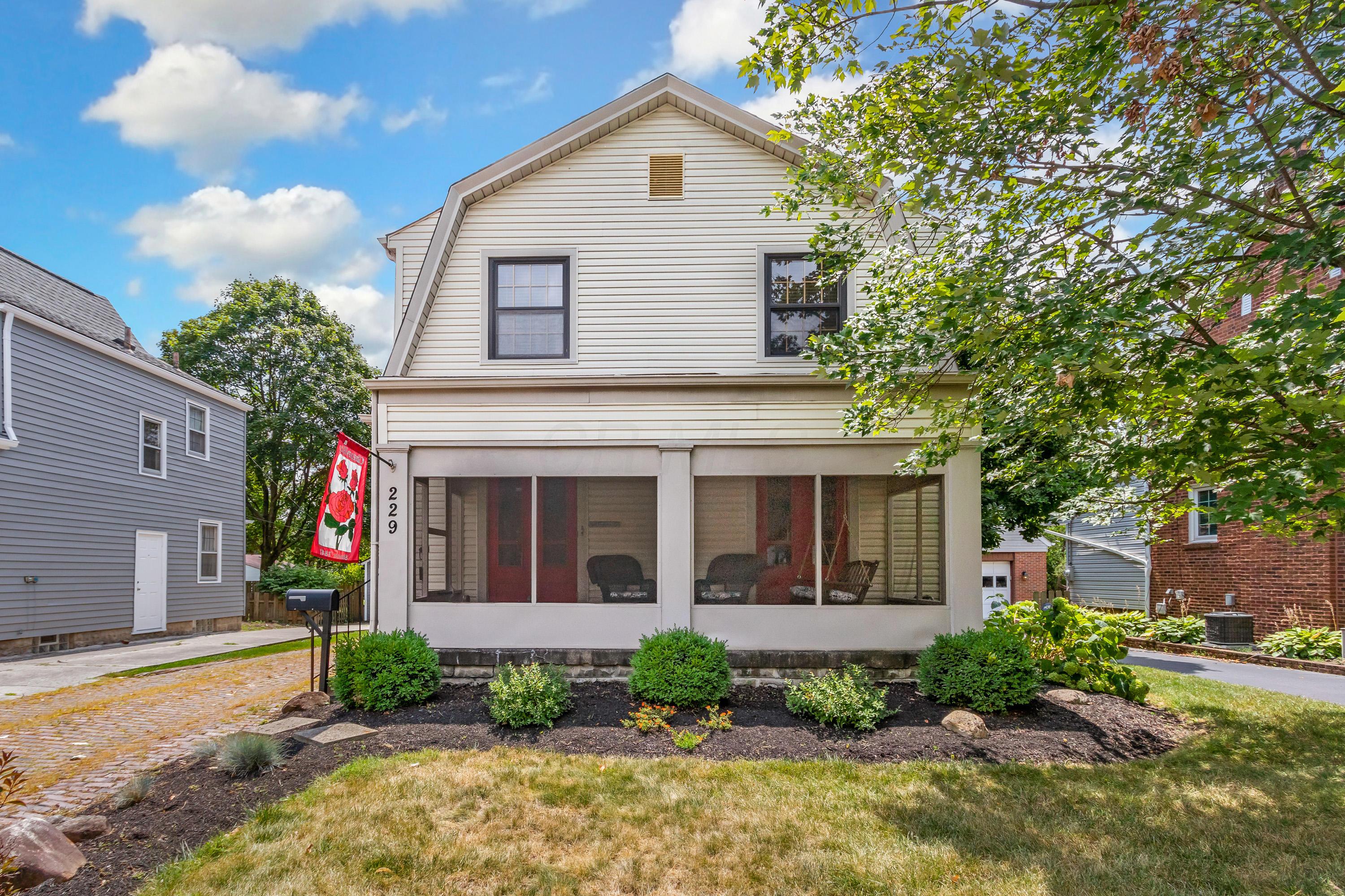 229 Richards Road Columbus, OH 43214 - Photo 1 of 34 Gallery Image 1