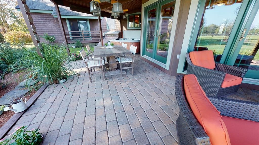 156 Touisset Road Warren, RI 02885 - Photo 24 of 47 Gallery Image 24