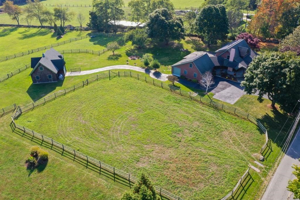 156 Touisset Road Warren, RI 02885 - Photo 36 of 47 Gallery Image 36