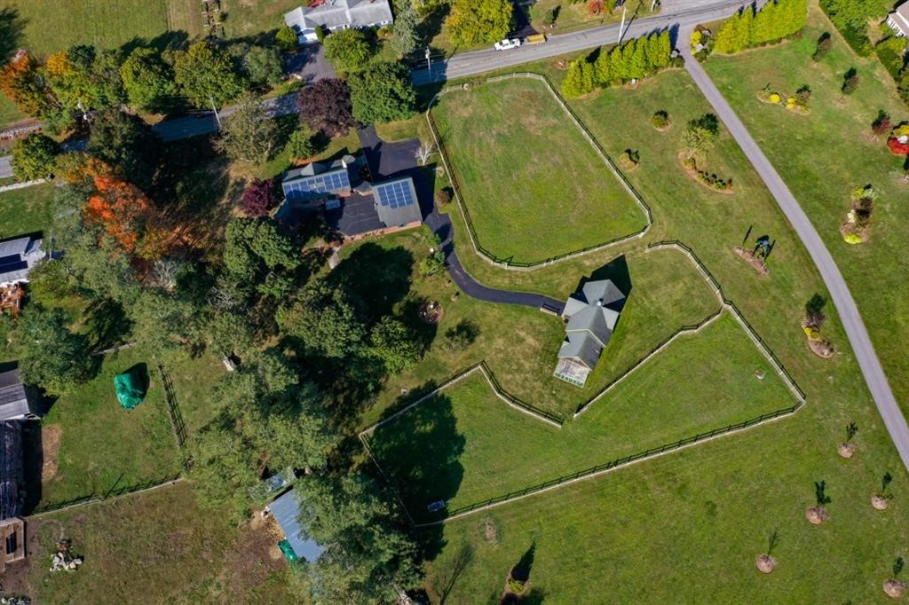 156 Touisset Road Warren, RI 02885 - Photo 46 of 47 Gallery Image 46