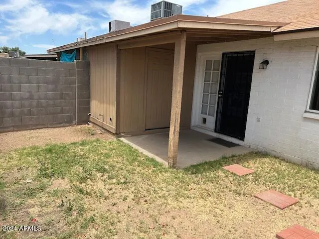$1,300 | 918 North Stapley Drive, Unit 1, Mesa, AZ 85203