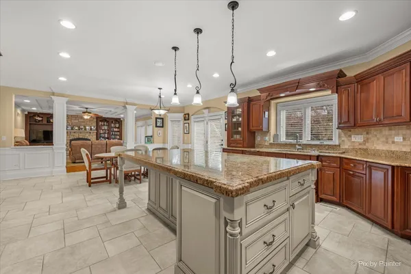 $2,100,000 | 434 West Benton Avenue, Naperville, IL 60540