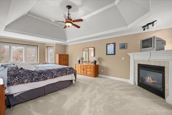 $2,100,000 | 434 West Benton Avenue, Naperville, IL 60540