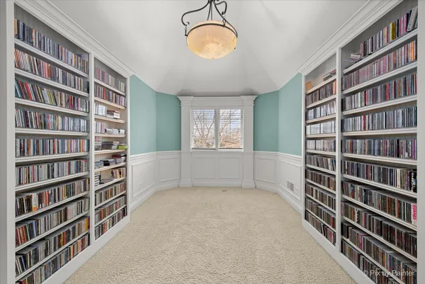 $2,100,000 | 434 West Benton Avenue, Naperville, IL 60540