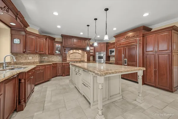 $2,100,000 | 434 West Benton Avenue, Naperville, IL 60540