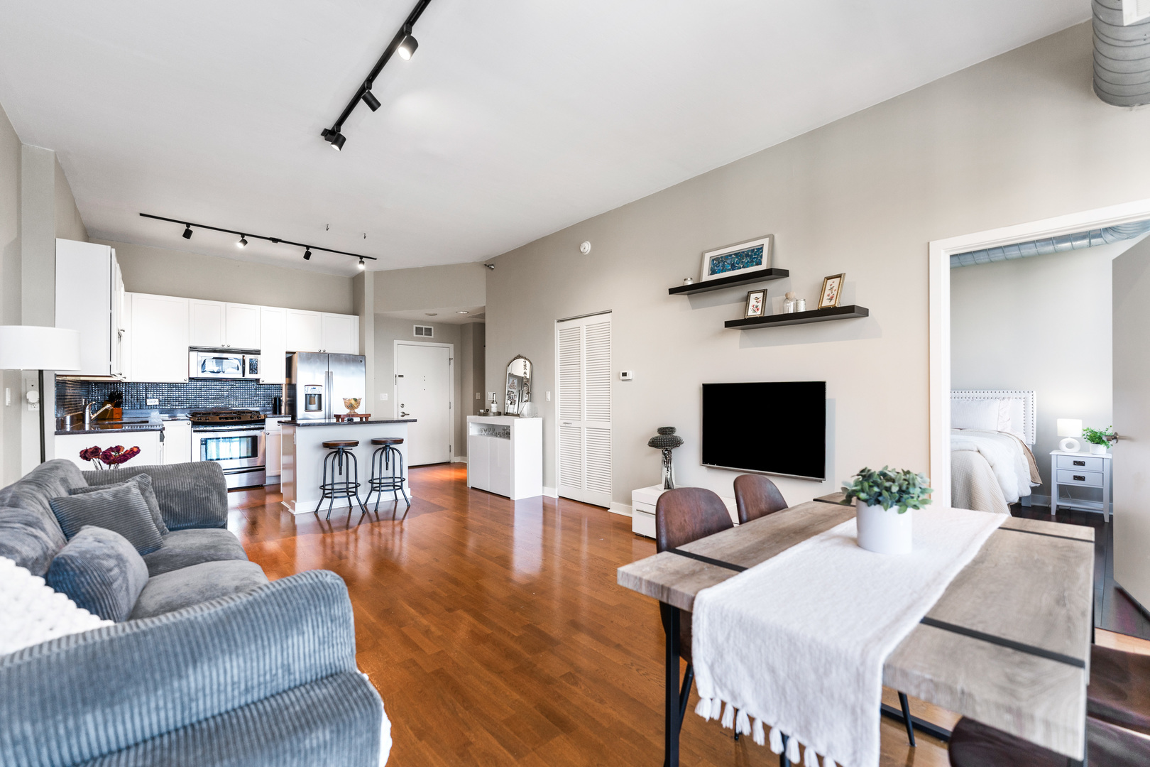 901 West Madison Street, Unit 901 Chicago, IL 60607 - Photo 13 of 43 Gallery Image 13