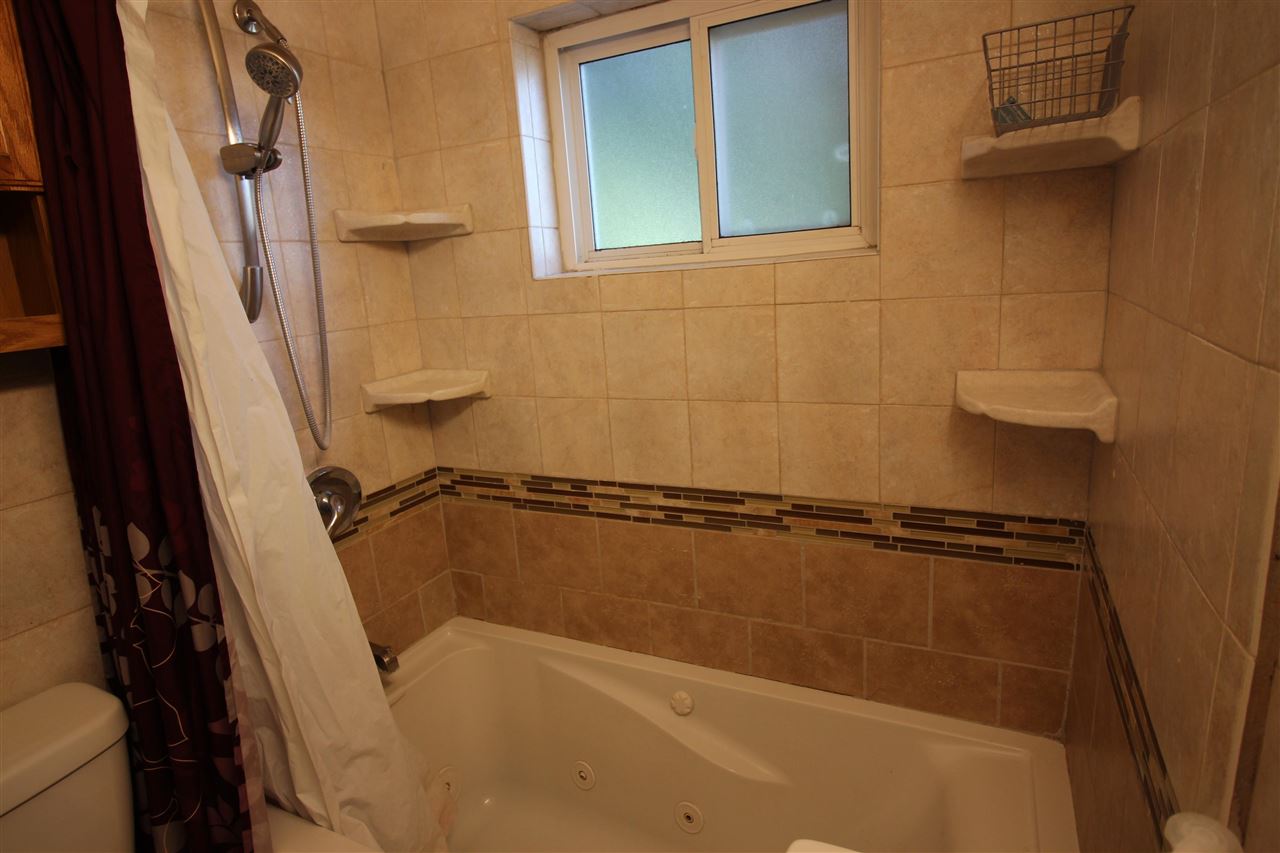 2841 Melvin Avenue Rochester, MI 48307 - Photo 19 of 29 50047877-18.JPG