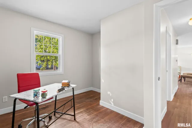 $119,900 | 512 High School Street, Divernon, IL 62530