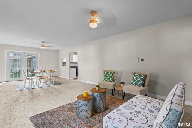 $119,900 | 512 High School Street, Divernon, IL 62530