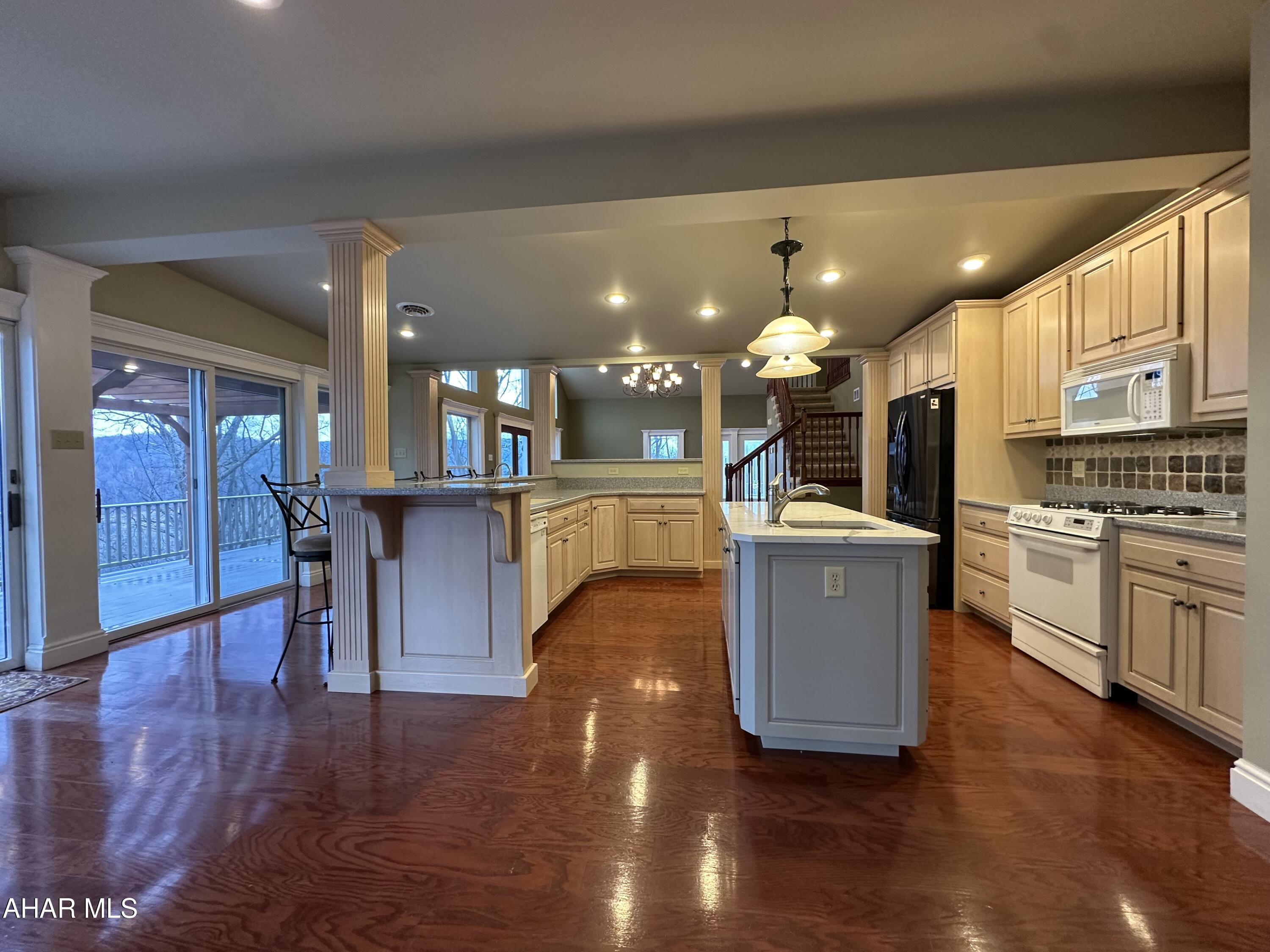 330 Dale Road Mount Union, PA 17066 - Photo 14 of 70