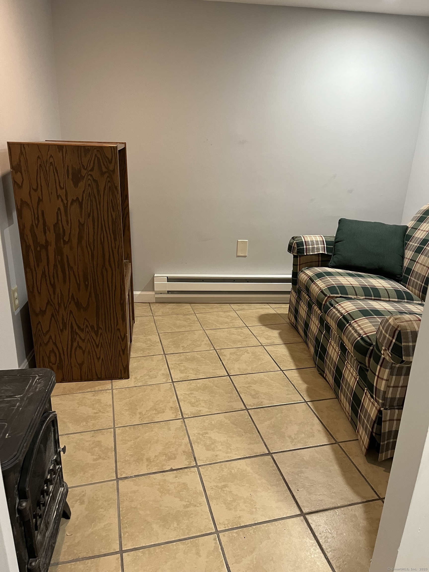 1397 State Street, Unit B2 New Haven, CT 06511 - Photo 3 of 8 a view of utility room