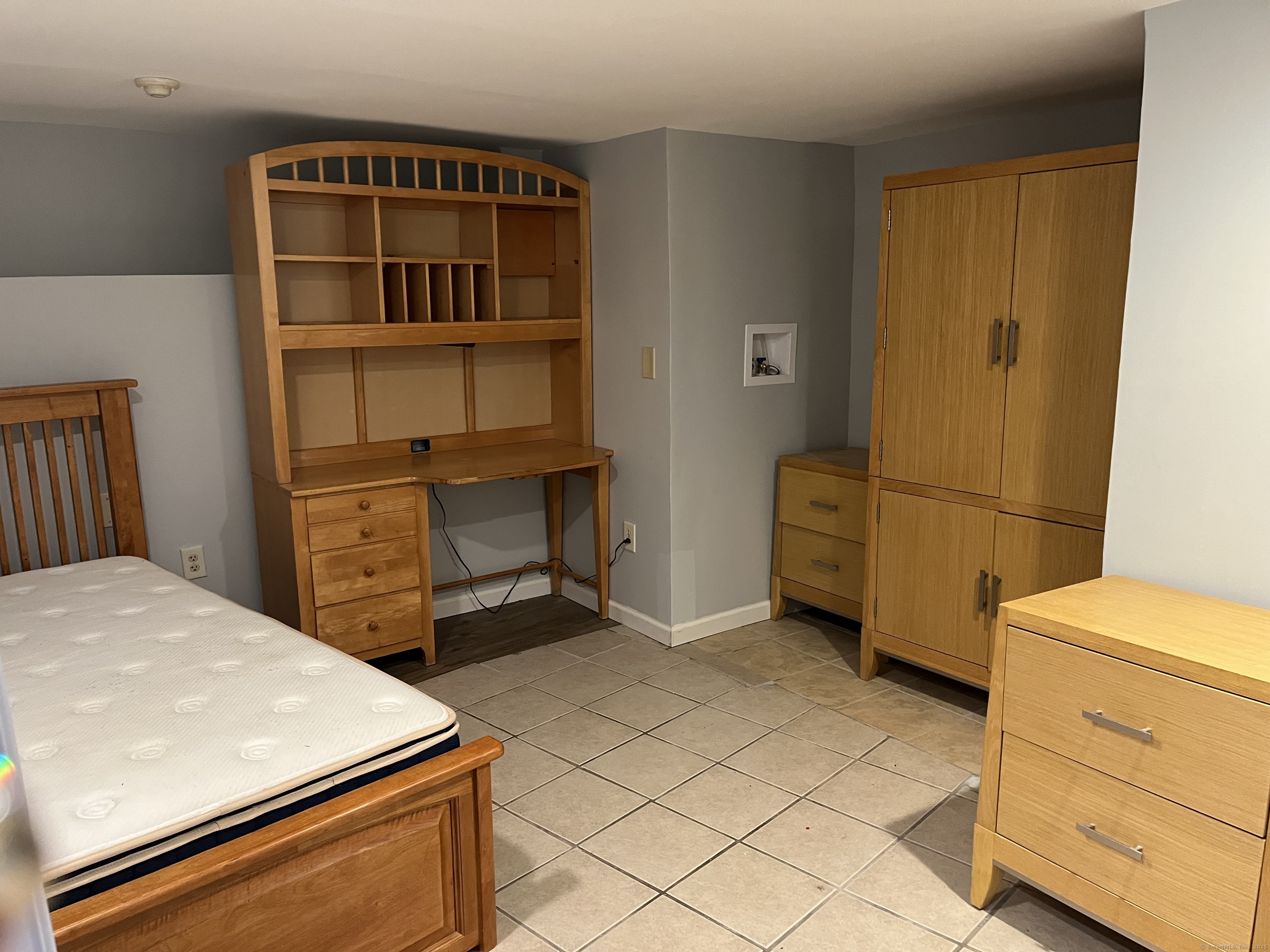 1397 State Street, Unit B2 New Haven, CT 06511 - Photo 8 of 8 a room with a closet and storage