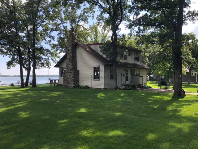 $4,500,000 | 22558 Senns Beach Drive, Detroit Lakes, MN 56501