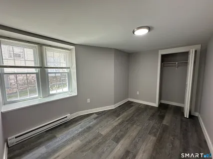 $1,300 | 55 Mountain Avenue, Unit B, New London, CT 06320