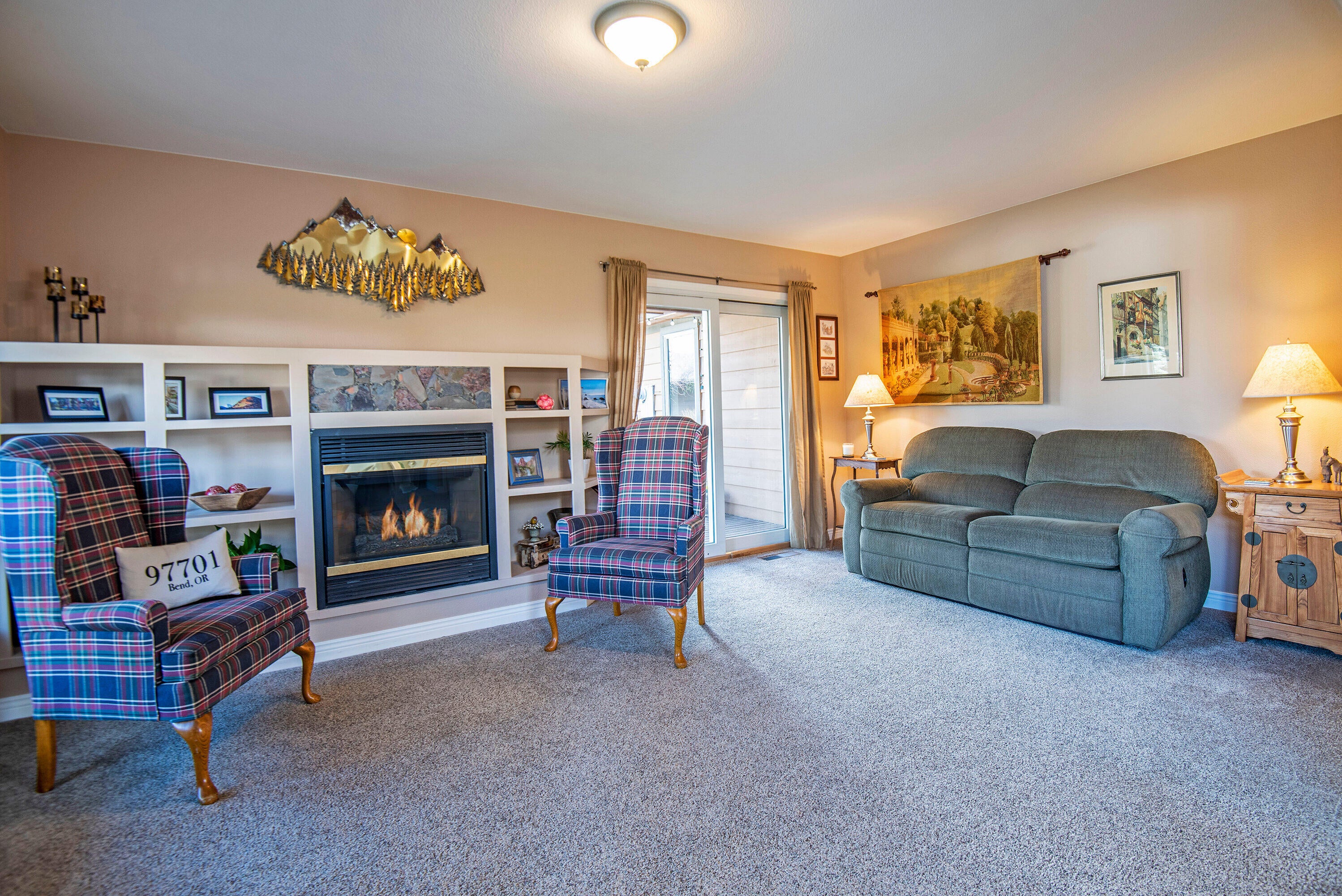 3357 Northeast Stonebrook Loop Bend, OR 97701 - Photo 4 of 26 3357 NE Stonebrook Dr Bend OR-print-005-