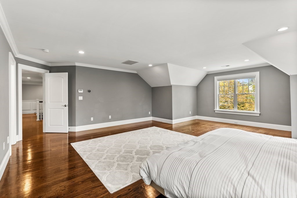 37 Leewood Road Wellesley, MA 02482 - Photo 18 of 34