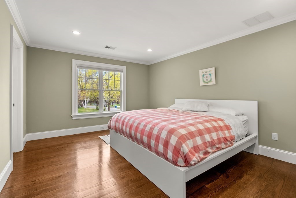 37 Leewood Road Wellesley, MA 02482 - Photo 22 of 34