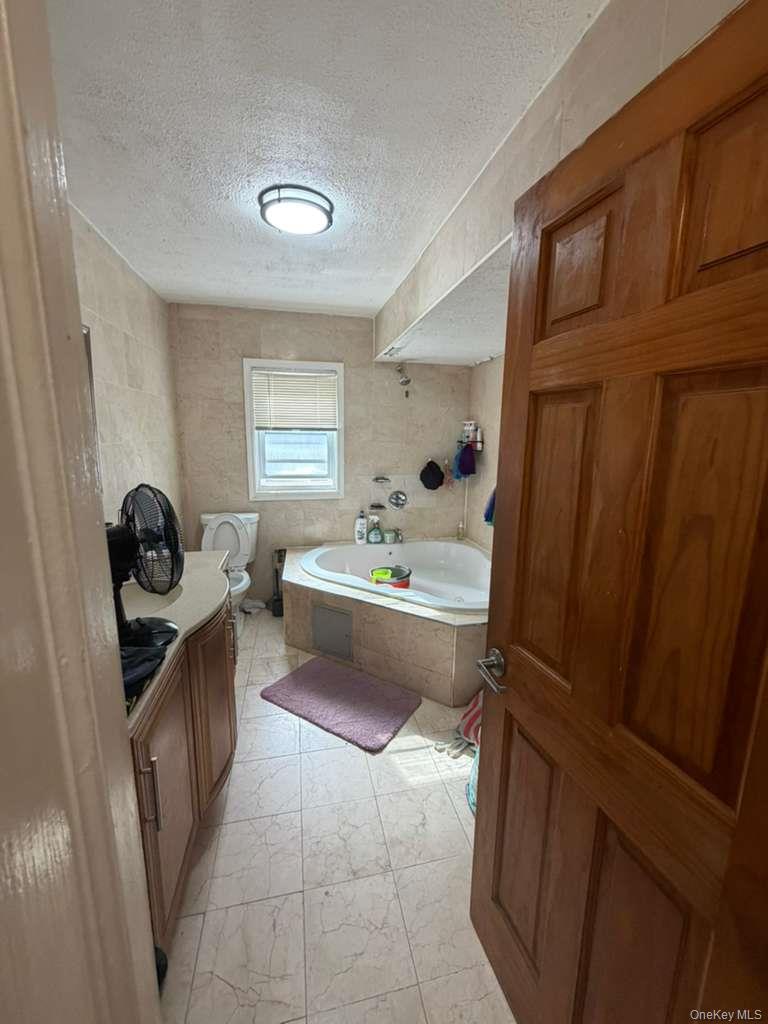 247-20 136th Road Queens, NY 11422 - Photo 5 of 11