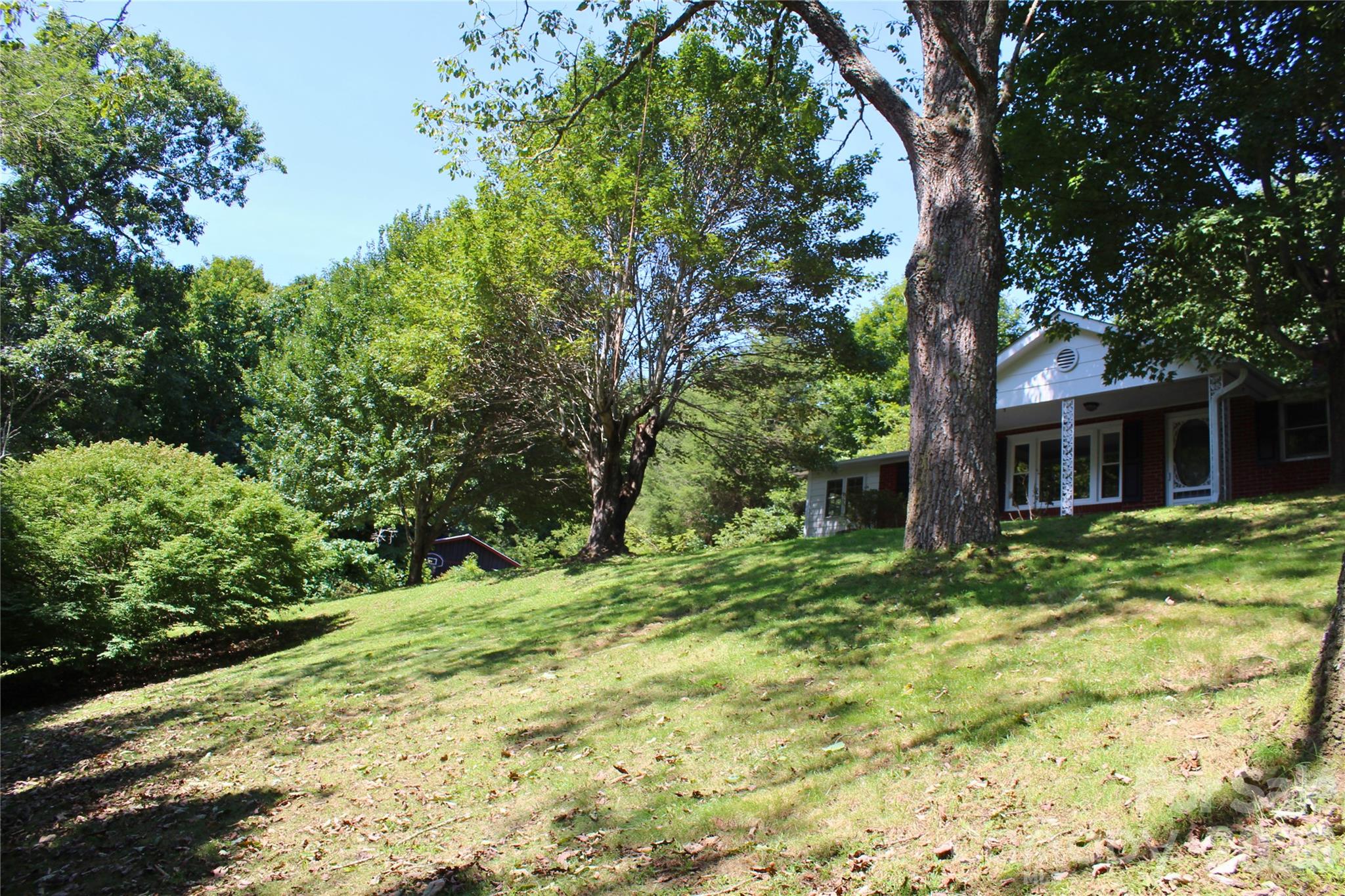 2838 7 Mile Ridge Road Burnsville, NC 28714 - Photo 41 of 48 Gallery Image 41