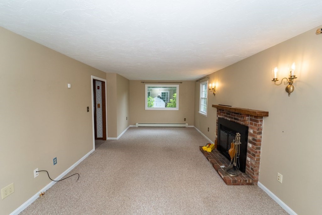 6 Hallick Road Plymouth, MA 02360 - Photo 8 of 25 Gallery Image 8