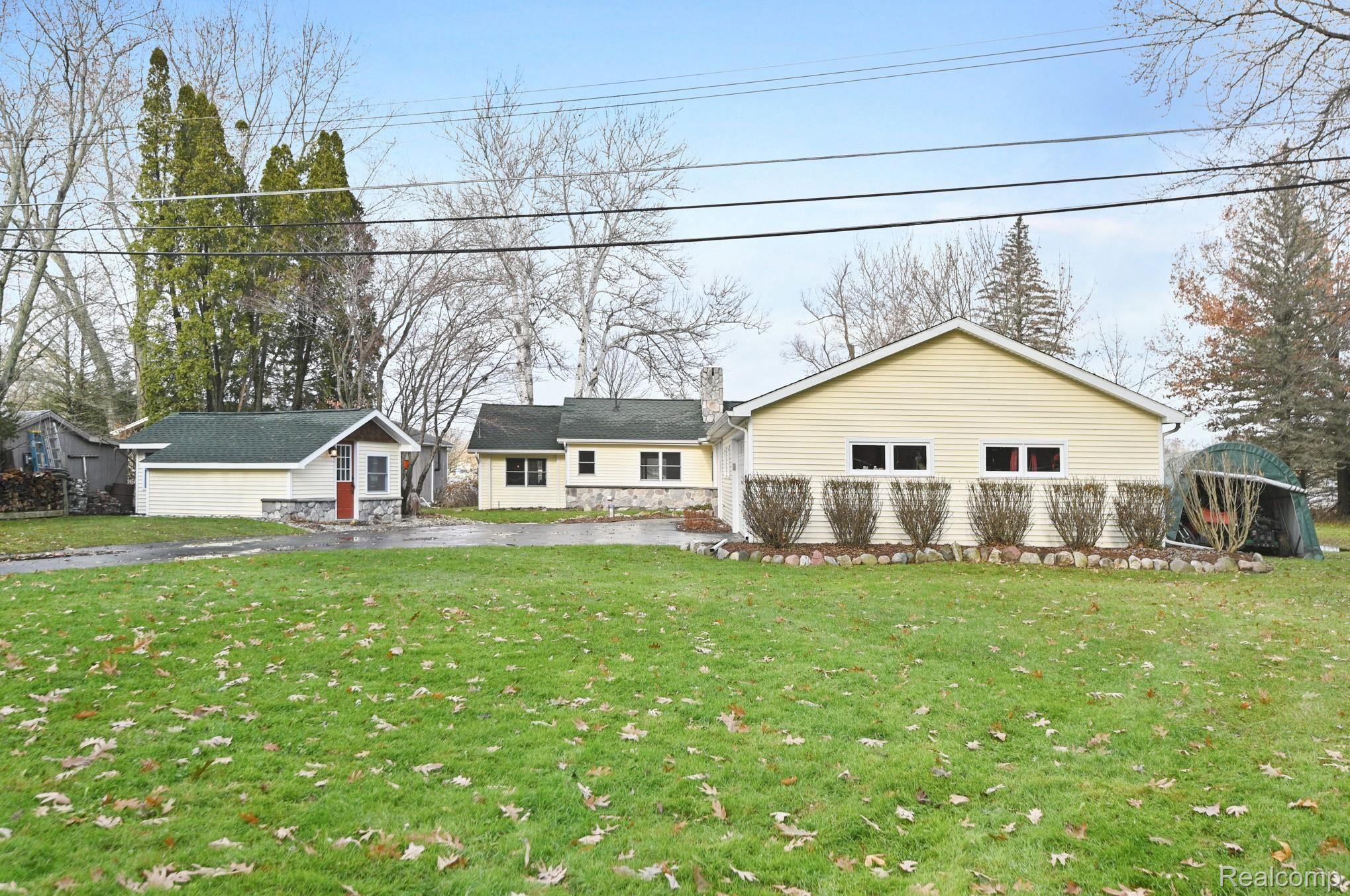 12061 Read Road Fenton, MI 48430 - Photo 21 of 31 21.jpg