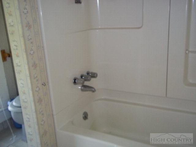 2729 Pine Swamp Road Sparta, NC 28675 - Photo 18 of 28 Gallery Image 18