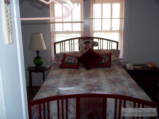 2729 Pine Swamp Road Sparta, NC 28675 - Photo 20 of 28 Gallery Image 20